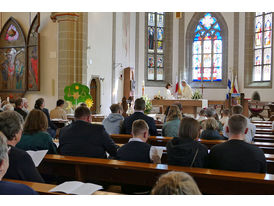 Dankgottesdienst der Kommunionkinder (Foto: Karl-Franz Thiede)